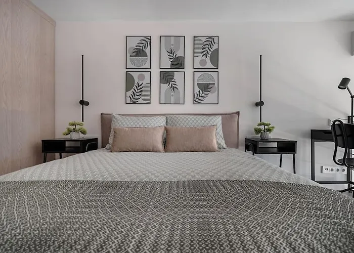 Brand New 58 Loft With Free Parking